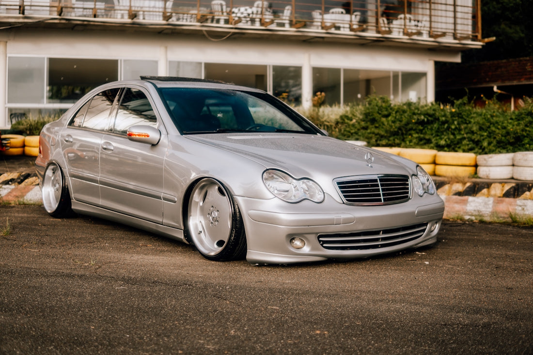 a silver mercedes benz benz benz benz benz benz benz benz benz benz benz benz benz