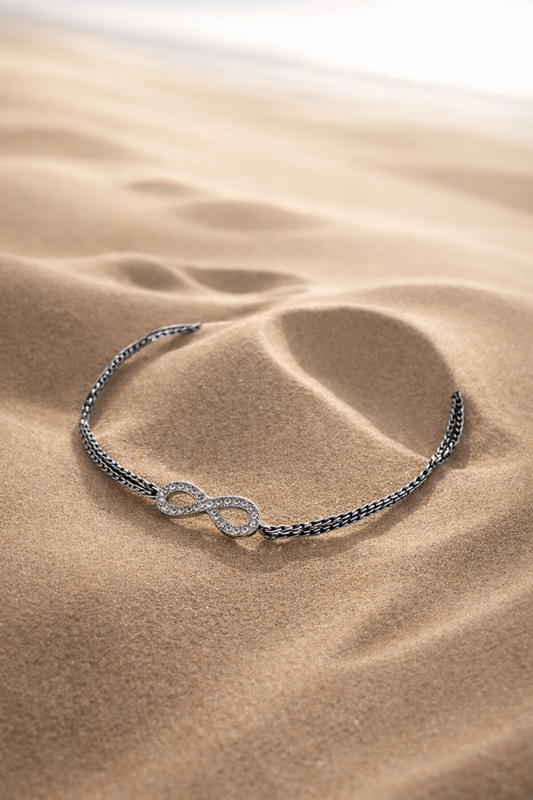 Сребърна гривна „Безкрайност“