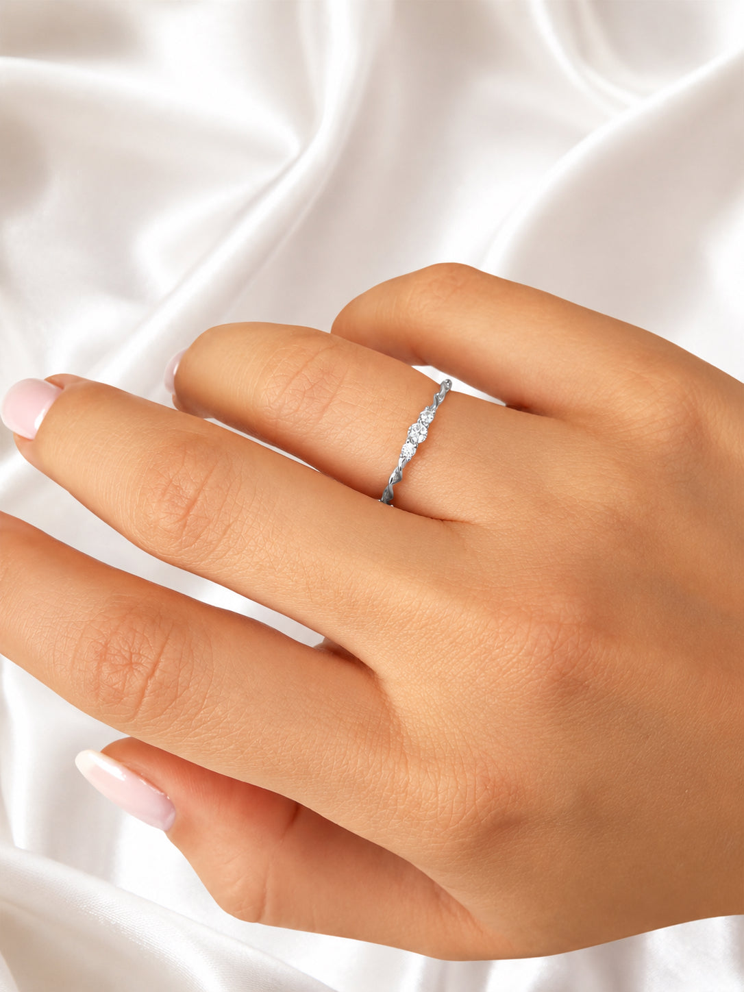сребърен пръстен 925 на ръка